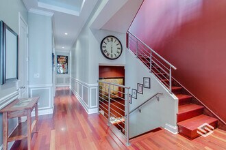 1419 W Chicago Ave in Chicago, IL - Building Photo - Building Photo