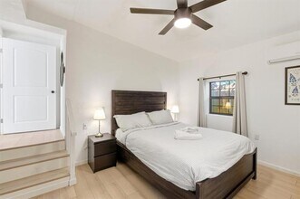 4921 Donnelly Ave in Fort Worth, TX - Building Photo - Building Photo