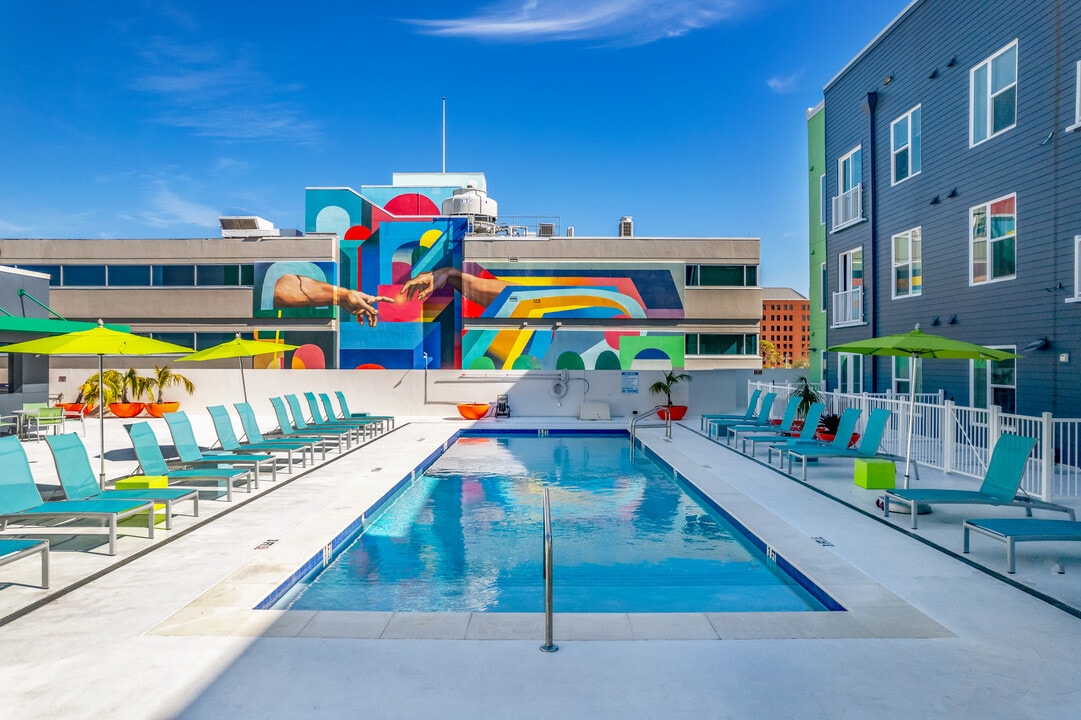 Bold Lofts Apartments & Private Office in Sarasota, FL - Foto de edificio