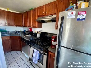 88 Sheridan St, Unit 4 in Boston, MA - Foto de edificio - Building Photo