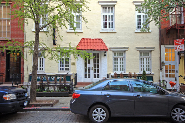 285 West 12th St in New York, NY - Foto de edificio - Building Photo