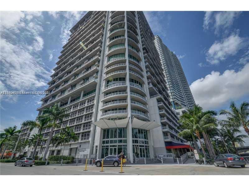 690 SW 1st Ct, Unit 1506 in Miami, FL - Foto de edificio