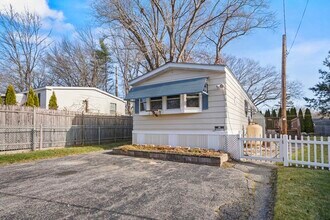 17 Irene Ave in Webster, MA - Building Photo - Building Photo