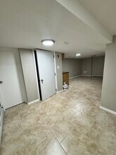 10002 92nd Ave, Unit Studio in Richmond Hill, NY - Foto de edificio - Building Photo