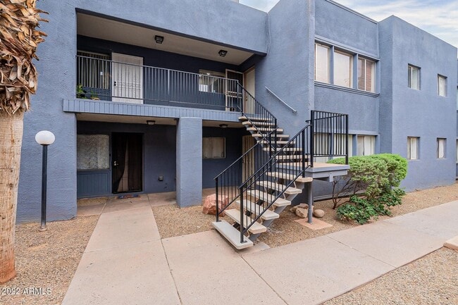 1808 N 32nd St in Phoenix, AZ - Building Photo - Building Photo