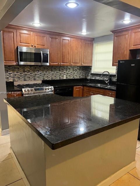 property at 2175 NE 170th St