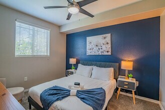 1275 E University Dr in Tempe, AZ - Building Photo - Building Photo
