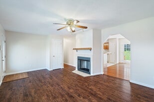 182 Megan Ln in Luttrell, TN - Building Photo