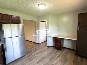 2550 Teakwood Ln N in Plymouth, MN - Building Photo - Building Photo