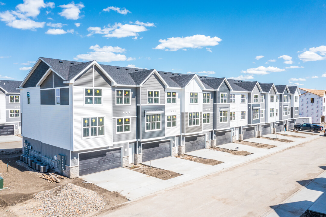 Aspen Ridge Townhomes in Ankeny, IA - Foto de edificio