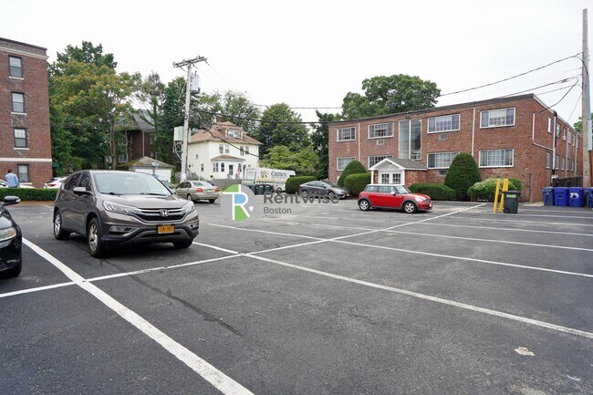 11 Embassy Rd in Boston, MA - Building Photo - Building Photo