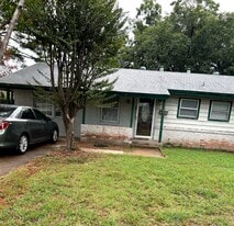 2102 Concord Dr in Irving, TX - Building Photo