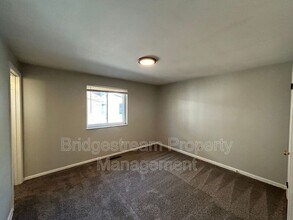 1850 John Glenn Rd in Dayton, OH - Building Photo - Building Photo