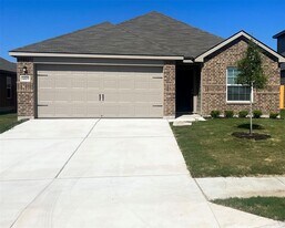 125 Maywood Ln in Jarrell, TX - Building Photo