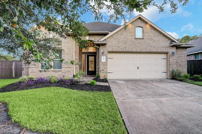 property at 632 Pedernales St