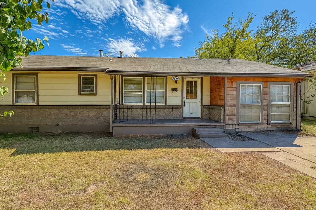 3816 SE 25th St in Del City, OK - Building Photo