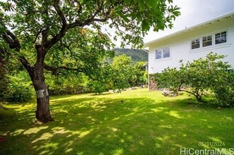 2716 Aolani Pl in Honolulu, HI - Building Photo - Building Photo
