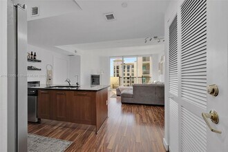 4100 Salzedo St in Coral Gables, FL - Building Photo - Building Photo