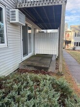 85 Old Town Rd in Vernon, CT - Foto de edificio - Building Photo