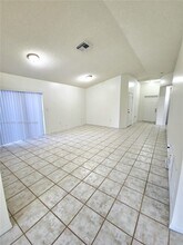 16254 SW 100th Terrace in Miami, FL - Building Photo - Building Photo