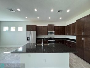13933 Prickly Cone Cove in Westlake, FL - Building Photo - Building Photo