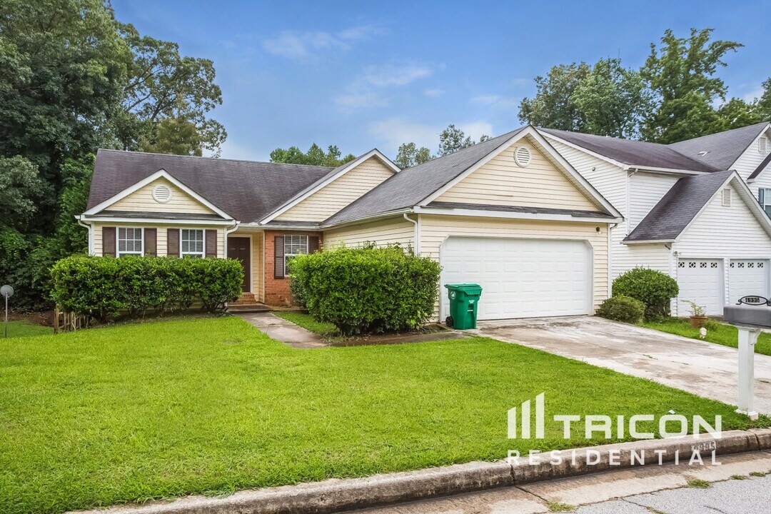 4995 Windsor Downs Ln in Decatur, GA - Building Photo