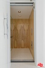 27082 Malibu Cove Colony Dr in Malibu, CA - Foto de edificio - Building Photo