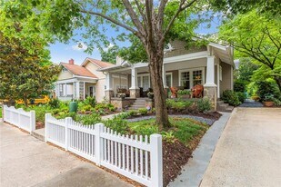 976 Adair Ave NE in Atlanta, GA - Building Photo
