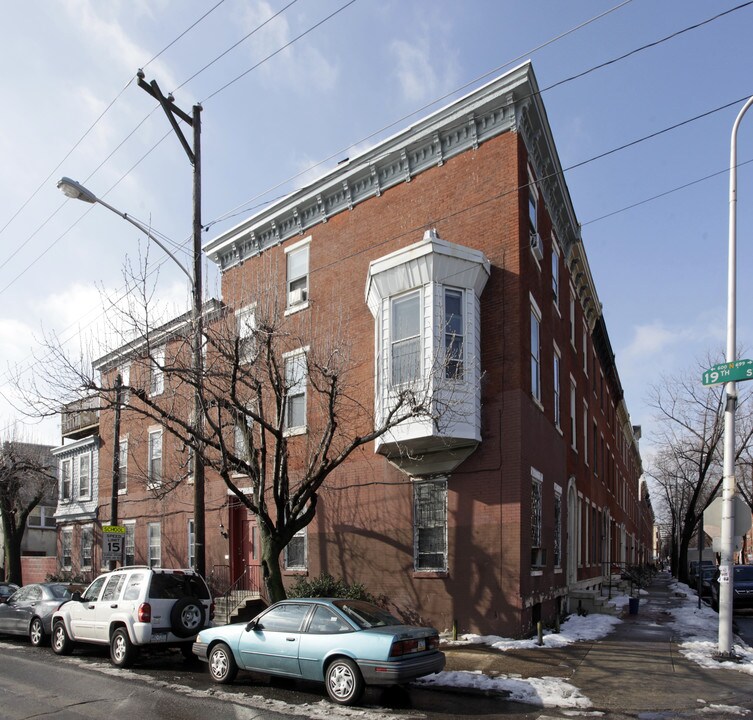 1900 Wallace St in Philadelphia, PA - Foto de edificio