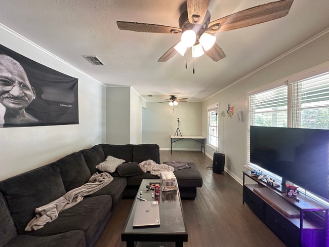 1121 Elizabeth Dr in Tyler, TX - Building Photo - Building Photo