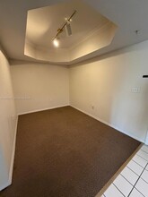 200 SW 117th Terrace in Pembroke Pines, FL - Foto de edificio - Building Photo