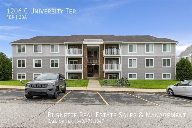 1206 University Terrace in Blacksburg, VA - Building Photo - Building Photo