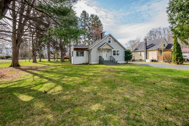 133 River Meadow Dr in Rochester, NY - Building Photo - Building Photo