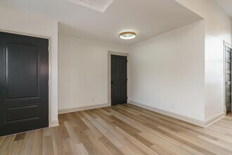 828 City Park Ave in Columbus, OH - Building Photo - Building Photo