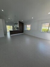 20841 NW 1st St in Pembroke Pines, FL - Building Photo - Building Photo