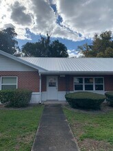 467 N Kentucky Ave in Umatilla, FL - Building Photo - Building Photo