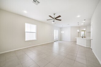 10334 Solitaire Cir in Houston, TX - Building Photo - Building Photo