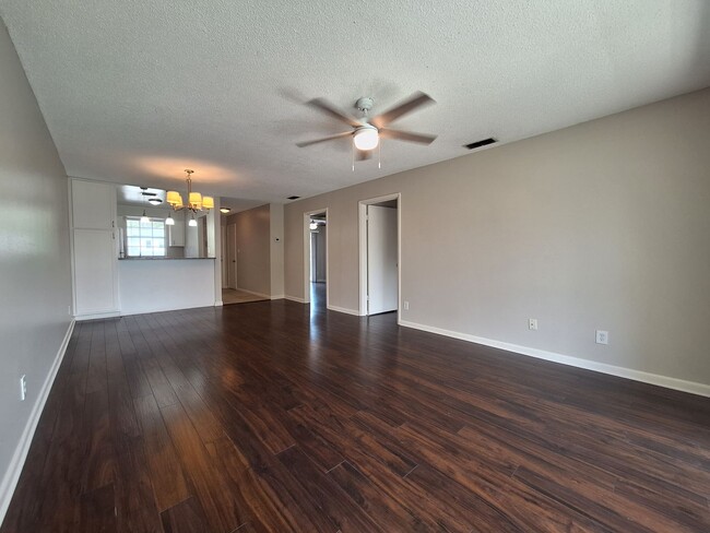 1250 S Denning Dr