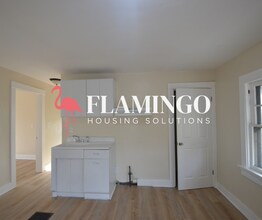 1827 Elsmere Ave in Dayton, OH - Building Photo - Building Photo