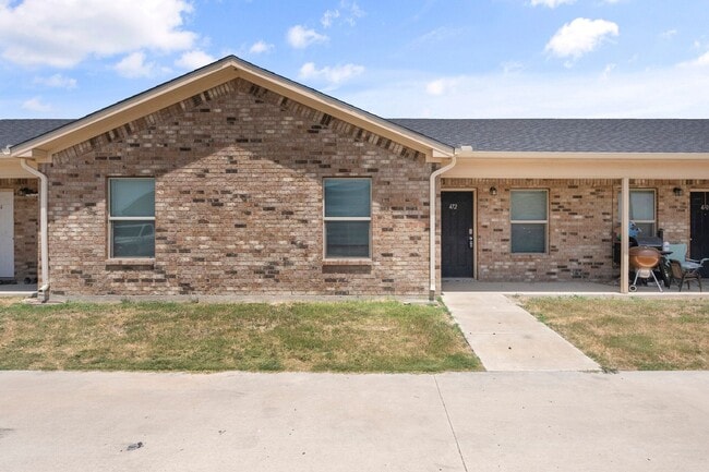 property at 470 Derrs Chapel Rd
