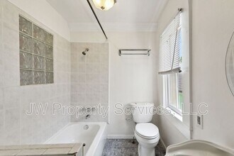 1021 Music St in New Orleans, LA - Building Photo - Building Photo