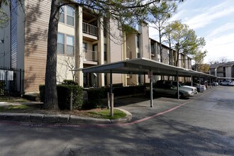 Tealwood Apartment Homes in Dallas, TX - Building Photo - Building Photo