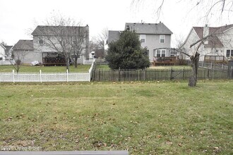 4313 Hickoryview Dr in Louisville, KY - Building Photo - Building Photo