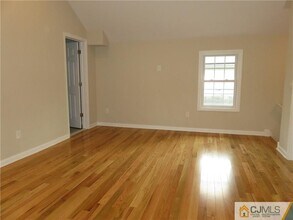 36 Maple Ave in Edison, NJ - Building Photo - Building Photo