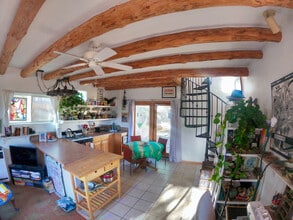 2410 Camino Capitan in Santa Fe, NM - Foto de edificio - Building Photo