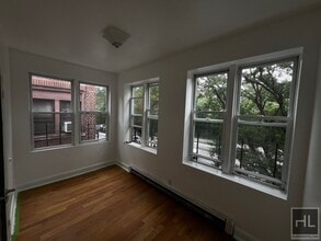 Spacious Fully Renovated 4-Bedroom in Sout in Bronx, NY - Building Photo - Building Photo