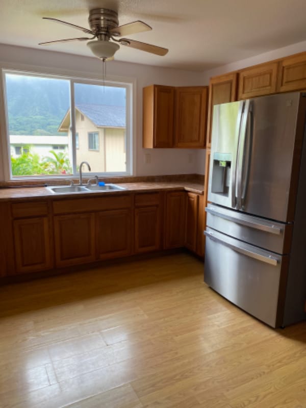 property at 45-606-606 Mahinui Rd