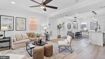 2529 Liberty Pkwy in Dundalk, MD - Building Photo