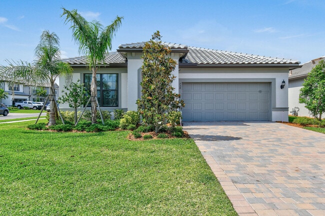 property at 758 SE Courances Dr