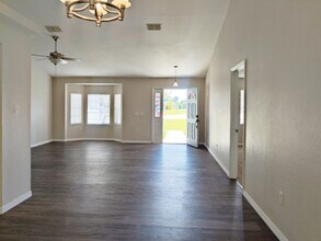 12017 Lark Sparrow Rd in Brooksville, FL - Building Photo - Building Photo